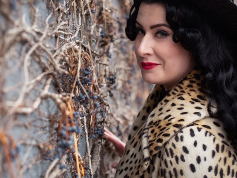 Davina-Lozier-by-Grinkie-Photography