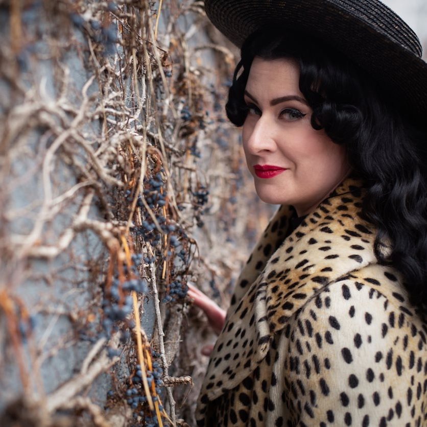 Davina-Lozier-by-Grinkie-Photography