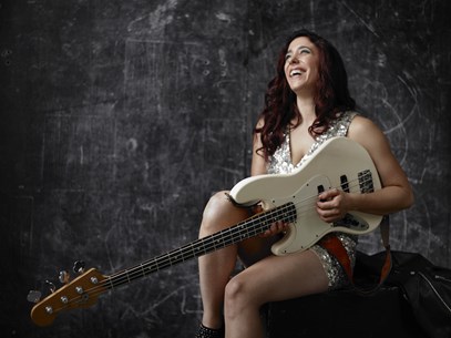 Danielle Nicole courtesy daniellenicole.music.com