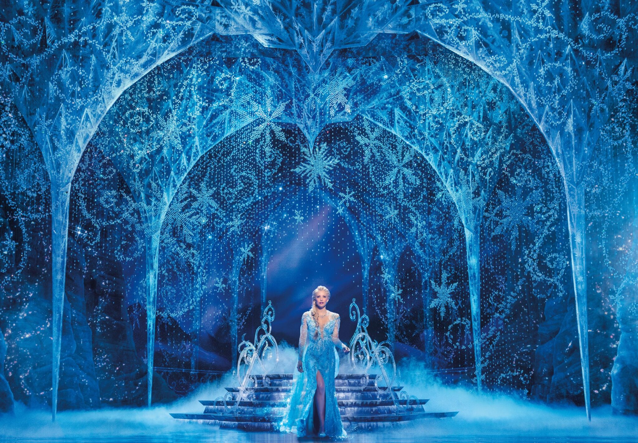 Q&A with Caroline Bowman from Disney's Frozen The Reader