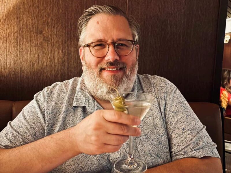 Chef Michael Anderson serves up favorites at exclusive dining club