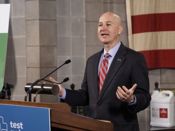 Ricketts letter highlights ongoing issues at Omaha postal facility